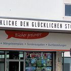 Ein weiser Spruch an einem Düsseldorfer Buchladen