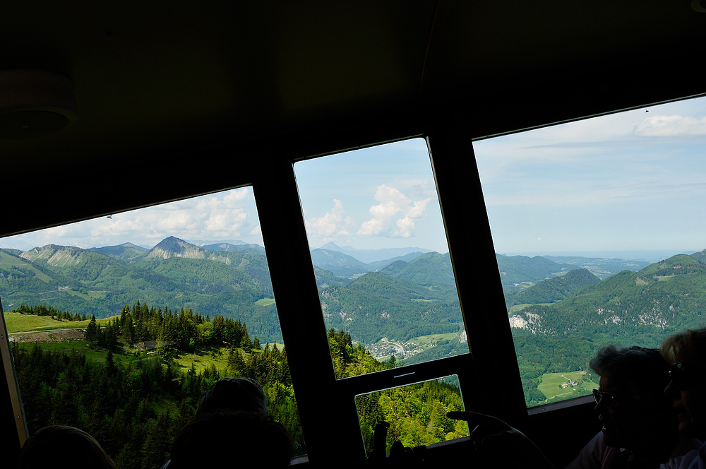 Ein weiterer Blick aus d. steilsten Dampf-Zahnradbahn im Salzkammergut