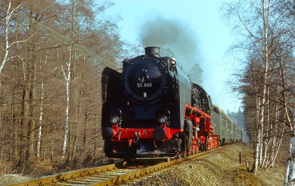 Ein weiteres Foto der stolzen 50 849 mit Sonderzug