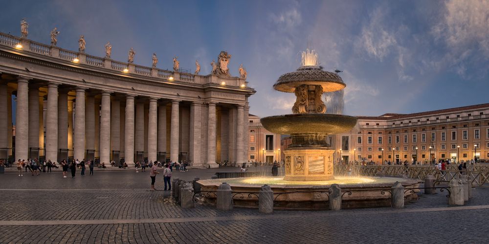 Ein Werk von Carlo Maderno (1613) - Petersplatz Rom