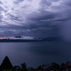 Ein Wetter zieht über den Genfer See