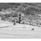 ein winterlicher Ausflug in die Weiten der verschneiten Berge und Täler