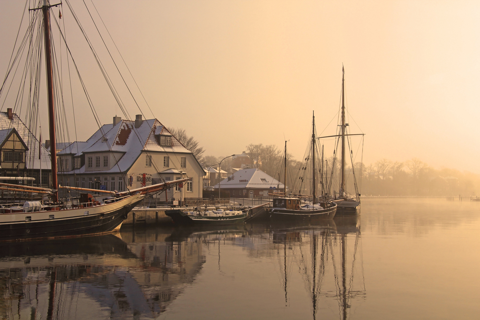 Ein Wintermorgen im Hafen