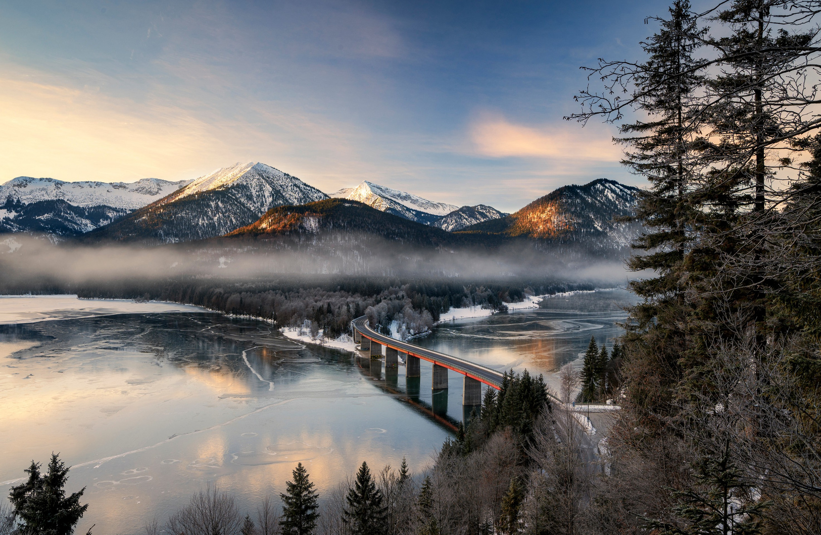 Ein Wintermorgen in Bayern