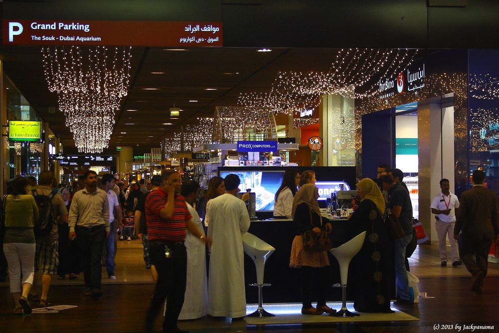 Ein winzig kleiner Teilausschnitt der riesigen Mall in Dubai