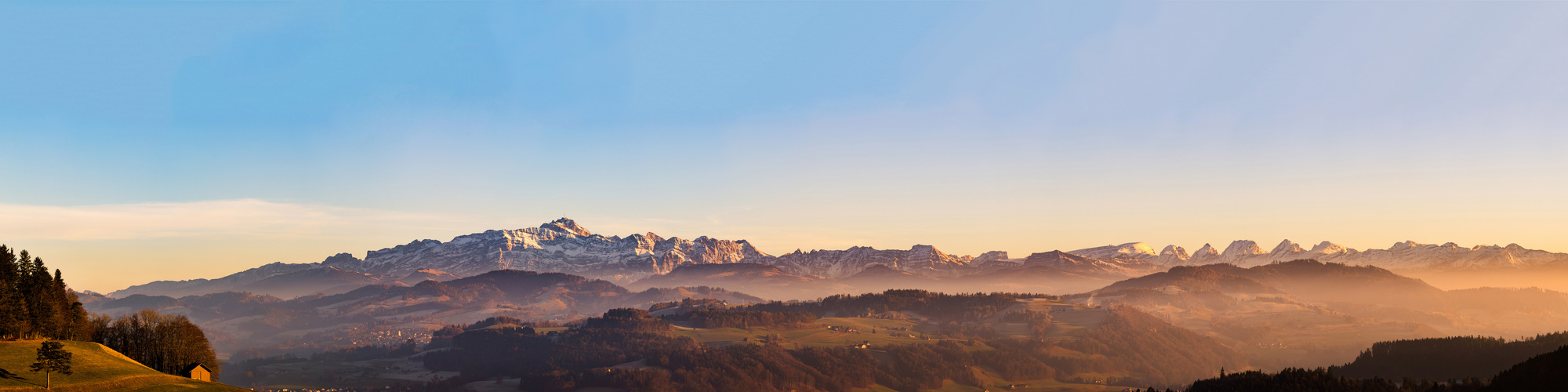 Ein wunderbares Abendpanorama