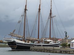 Ein wunderschönes Seegelschiff     Marilyn Anne