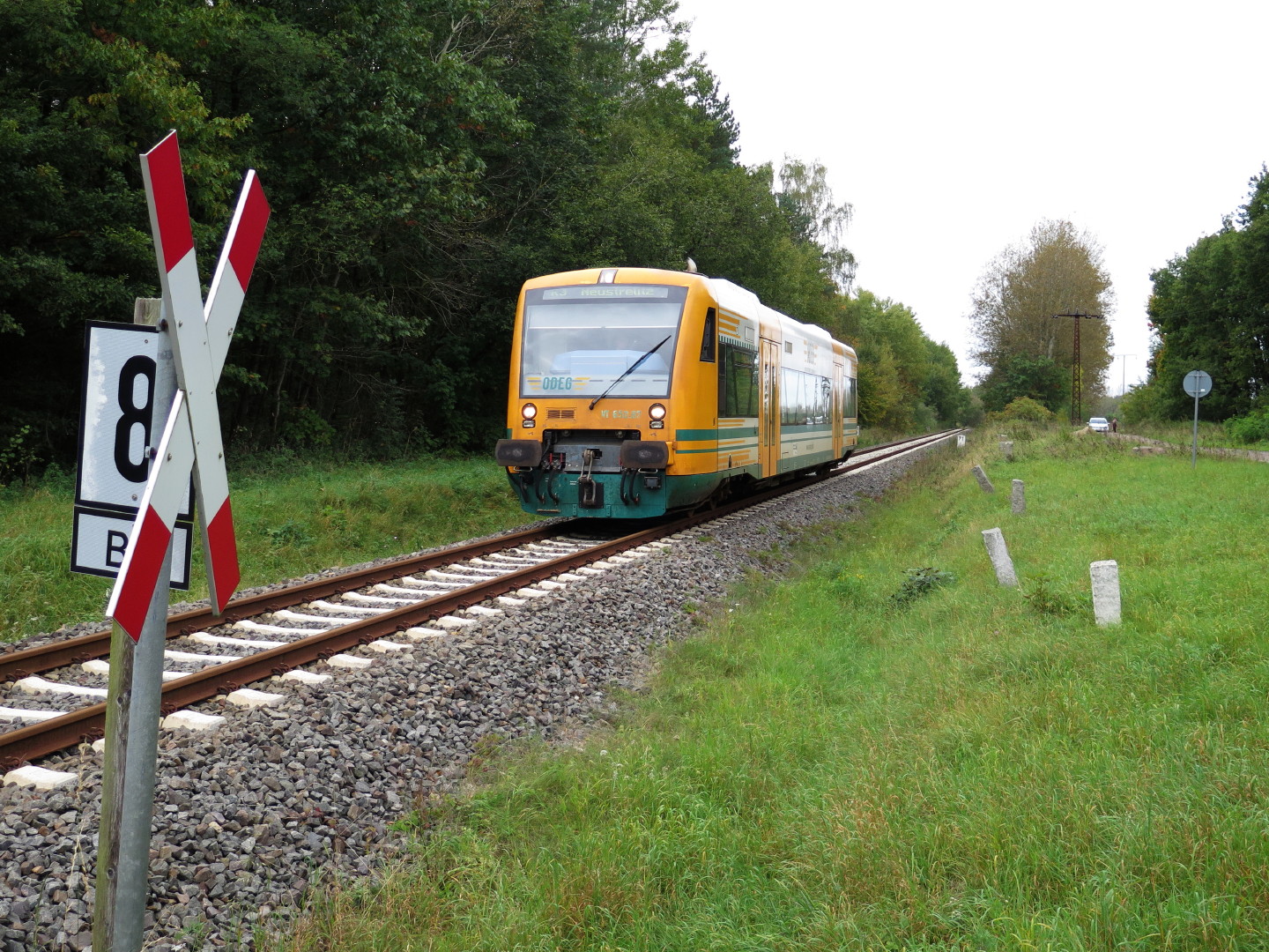 ein Zug der ODEG bei Karow/Mecklenburg