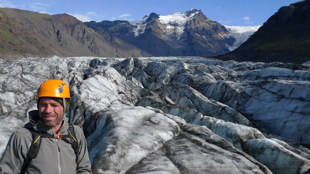 Einar auf dem Svínafellsjökull