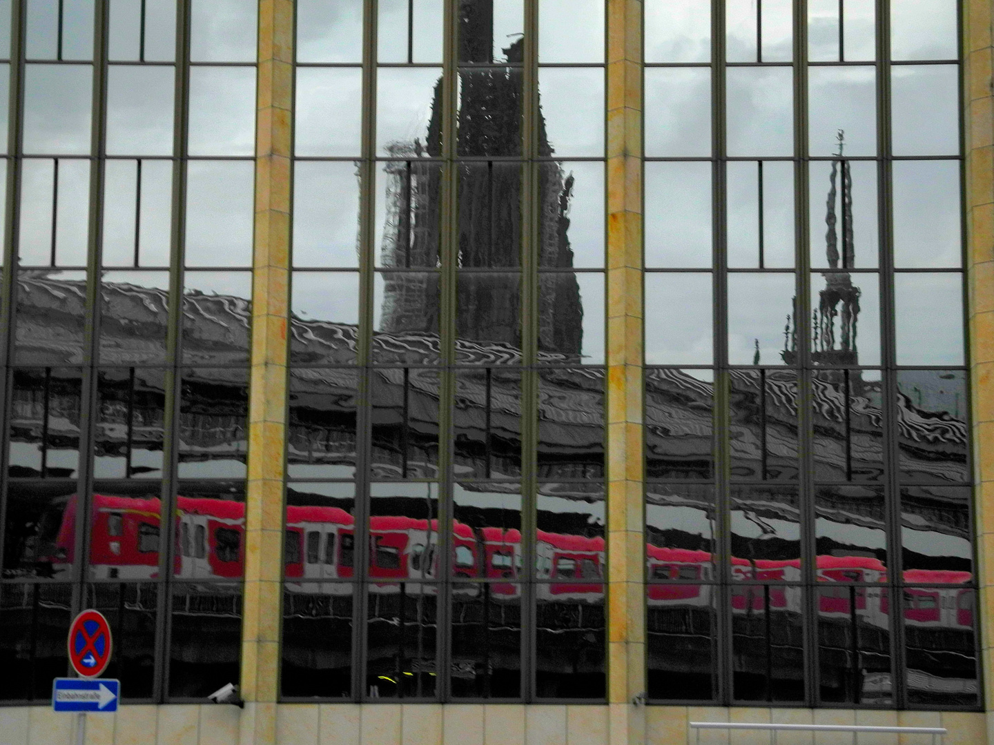 Einbahnstraße, Regulierung des innerörtlichen Verkehrs aufgrund der Einrichtung von Einbahnstraßen