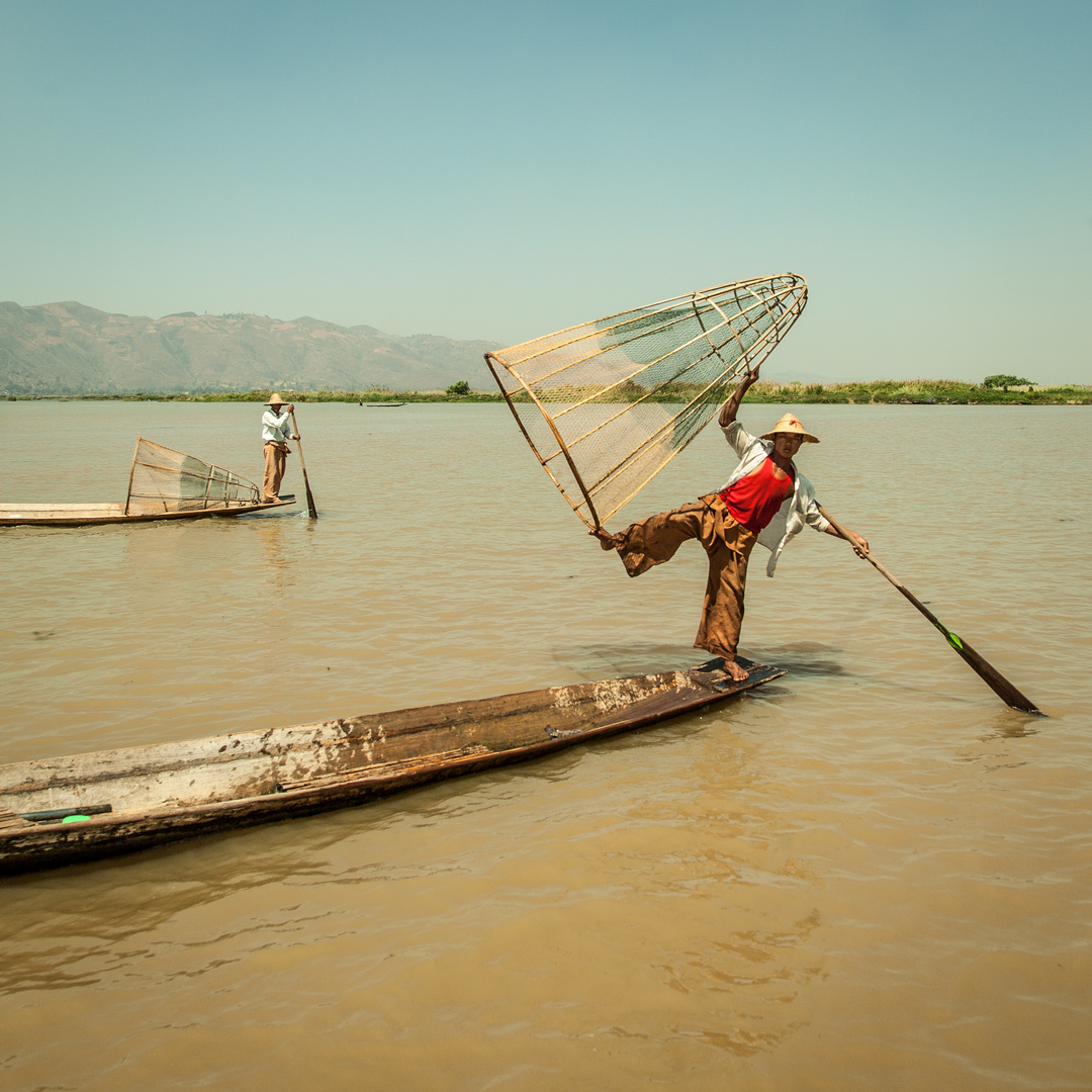 Einbeinfischer auf dem Inle See