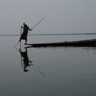 Einbeinruderer am Inle See