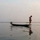 Einbeinruderer auf dem Inle Lake