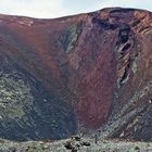 Einblick in einen Krater in Timanfaya
