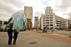 Eindhoven - 18 Septemberplein - "De Blob" & de Witte Dame