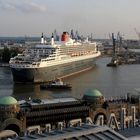 Eindocken der Queen Mary [01]