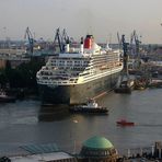 Eindocken der Queen Mary [02]