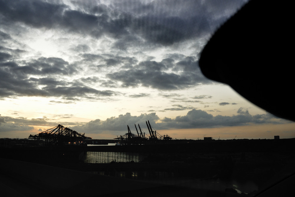 Eindrücke aus dem Hafen Hamburg im August 2009 / 10