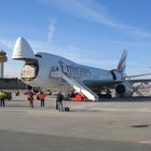 Eine 747-400 bei der Entladung am Hamburger Aiport