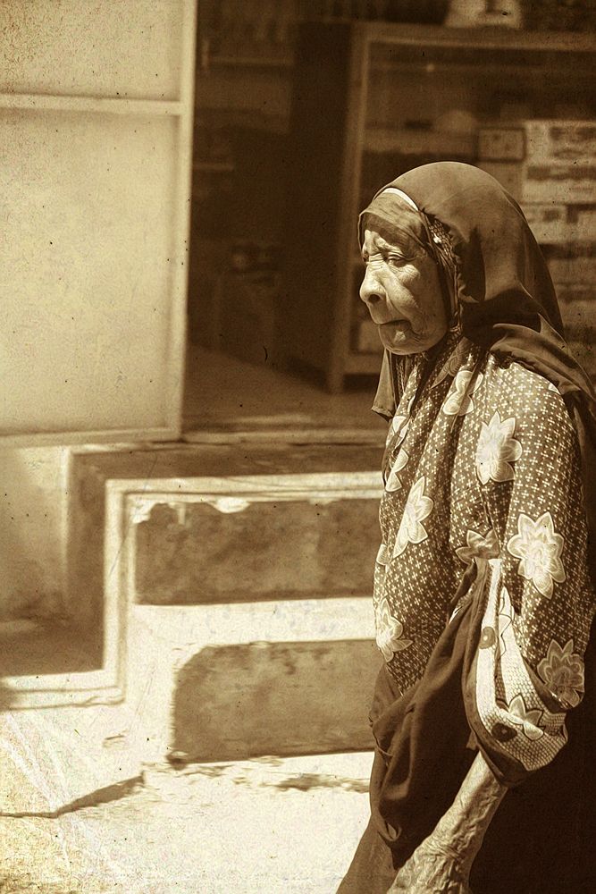 eine ältere Dame aus Zanzibar