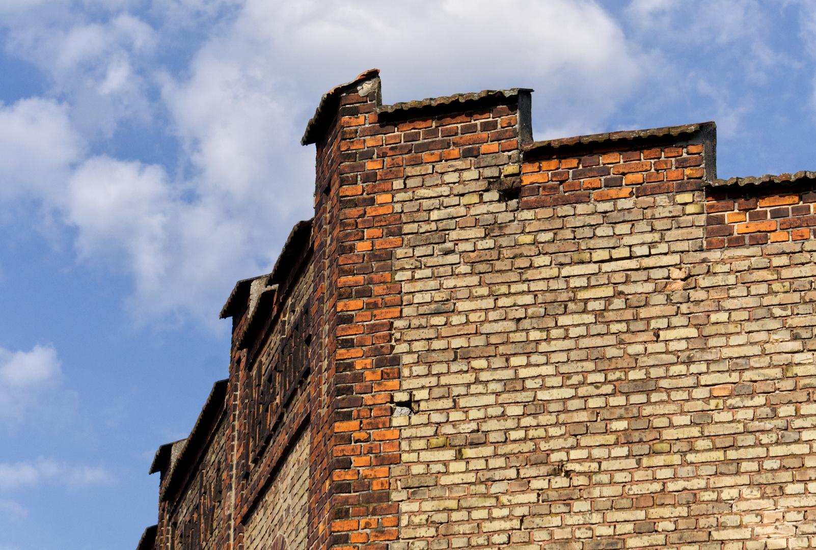 Eine alte Industriehalle