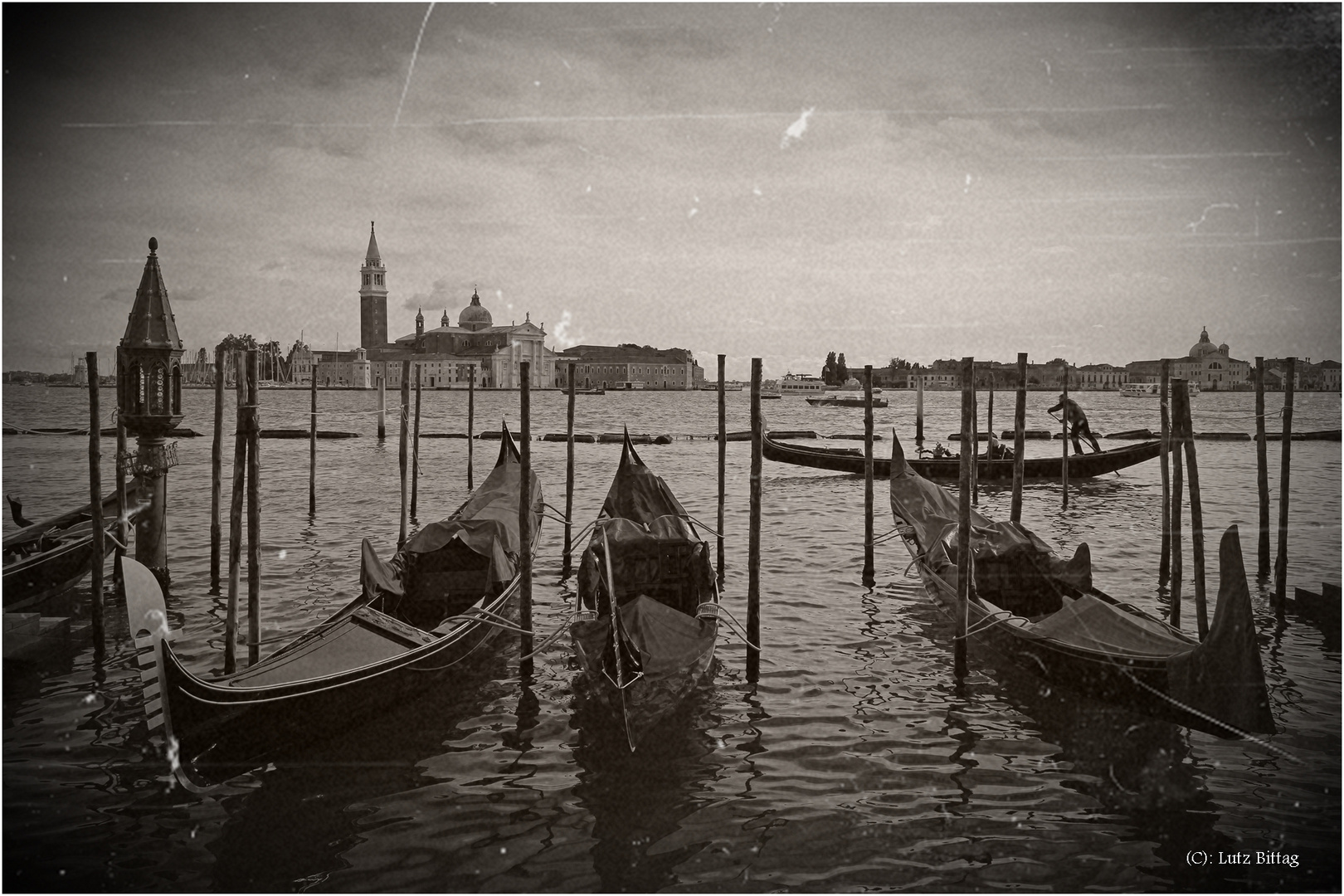 Eine alte Postkarte aus Venedig ...