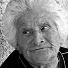 Eine alte Sizilianerin singt (4) - una siciliana anziana canta