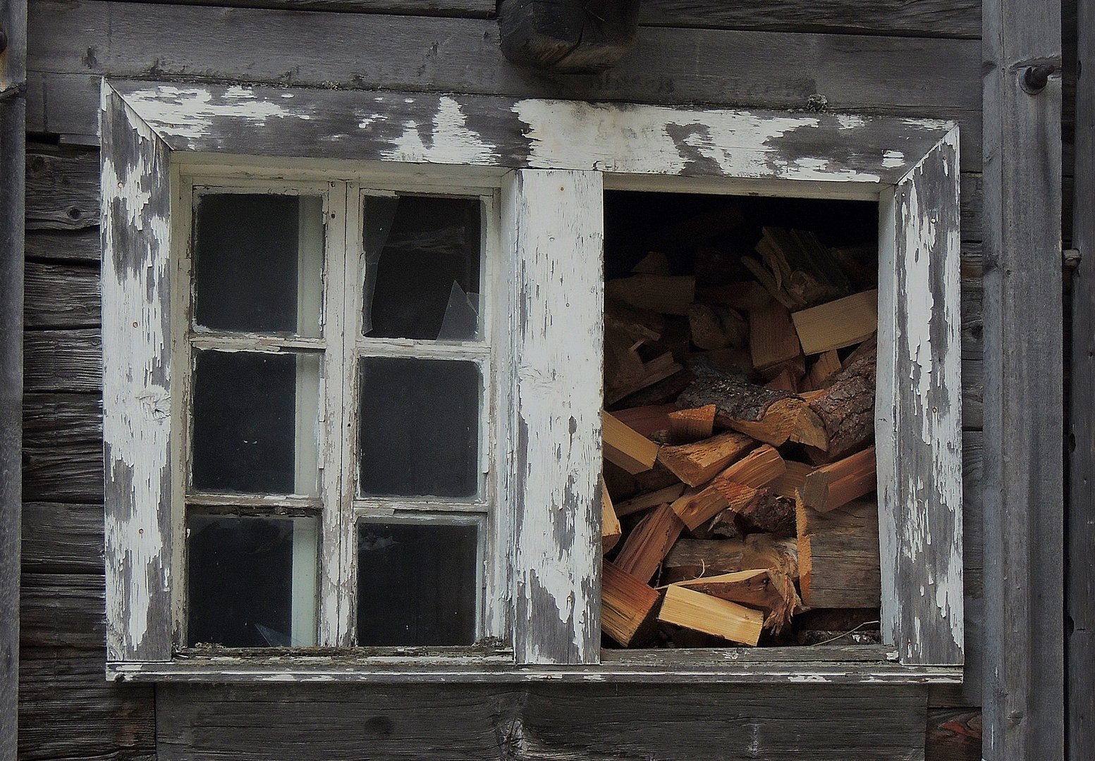 Eine Art Holz zu lagern