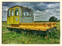 Eine Bahn im Grünen