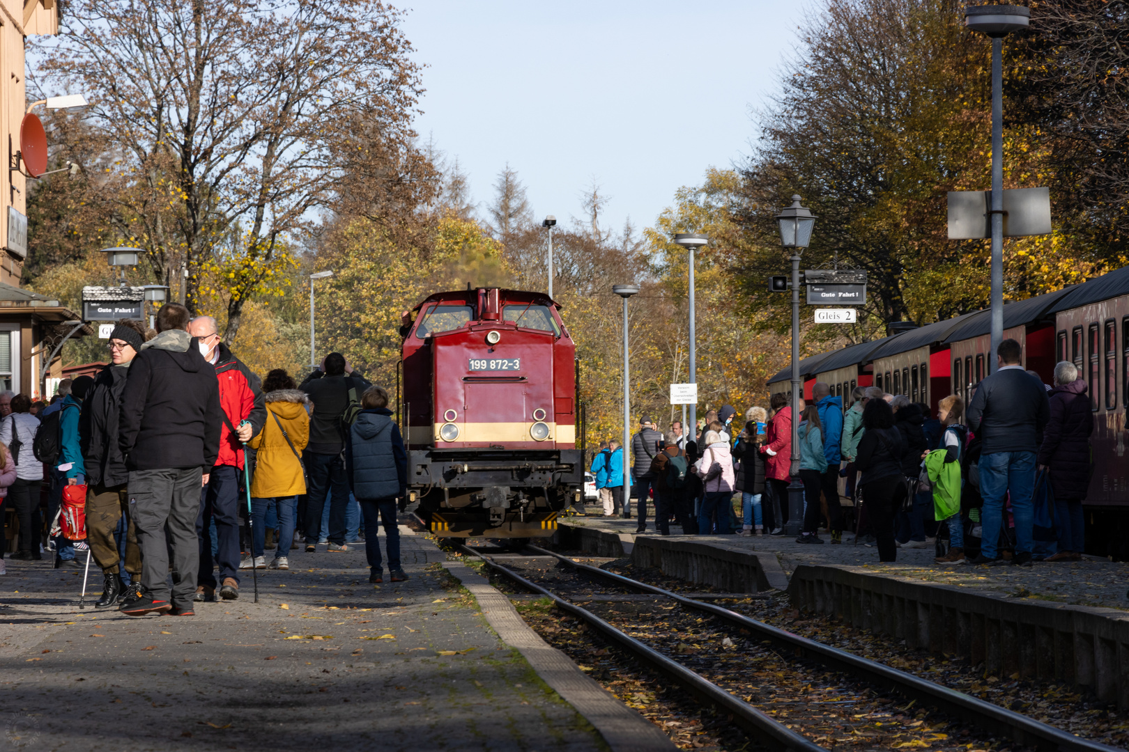 Eine Bahnsteigszene...