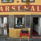 Eine Bar in der Altstadt von Funchal auf Madeira
