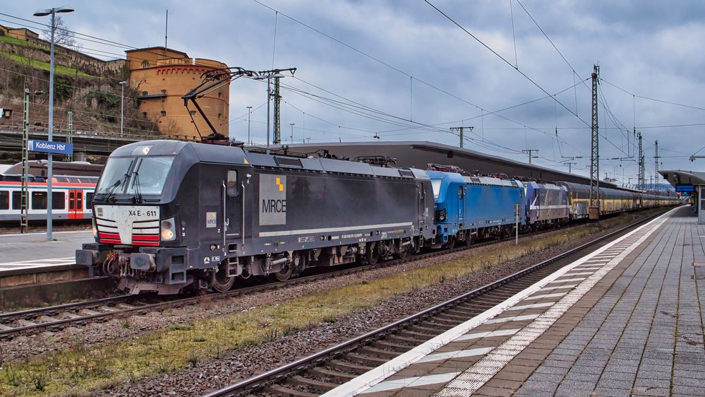 Eine besondere Fuhre in Koblenz Foto & Bild schienen, eisenbahn