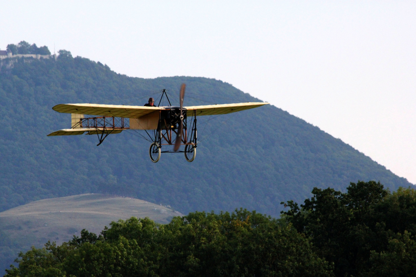 ...eine Bleriot XI...Fliegen pur!