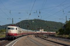 eine Blondine in Geislingen