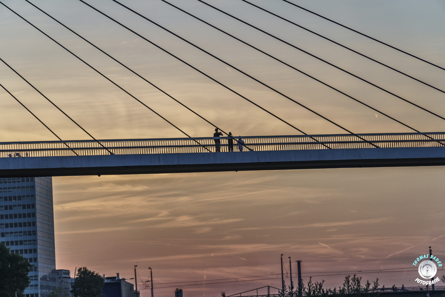 Eine Brücke ...