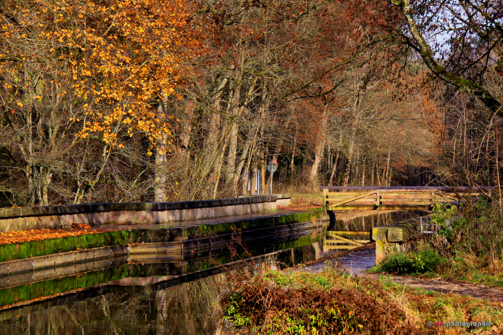 Eine Brücke des Ludwigskanal