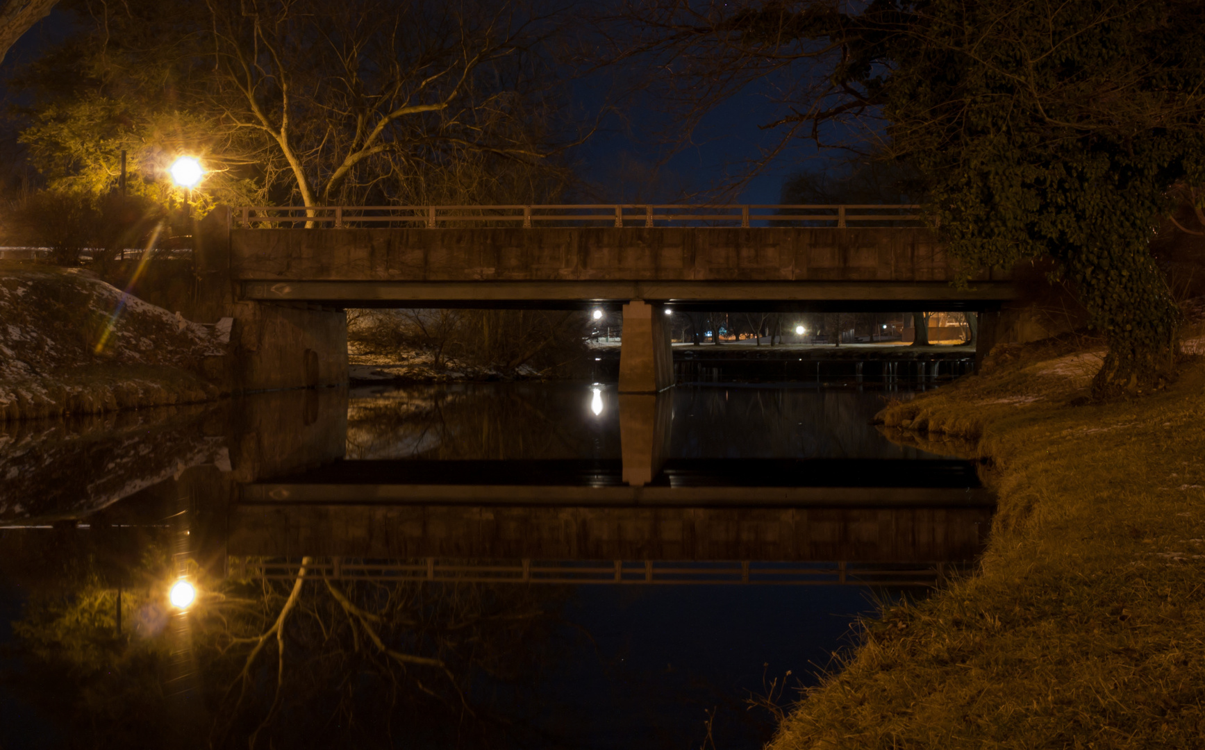 Eine Brücke