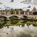 EINE BRÜCKE IN ROM......