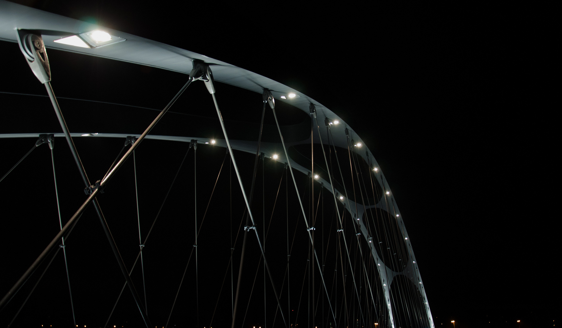 eine Brücke schlagen