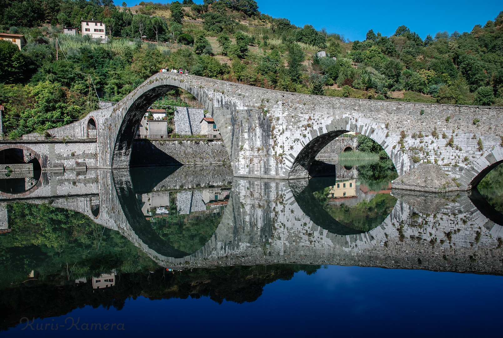 Eine Brücke & zwei Bogen