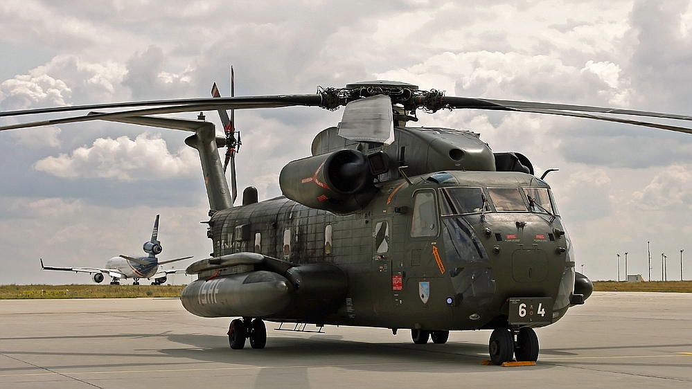 Eine CH-53 ...