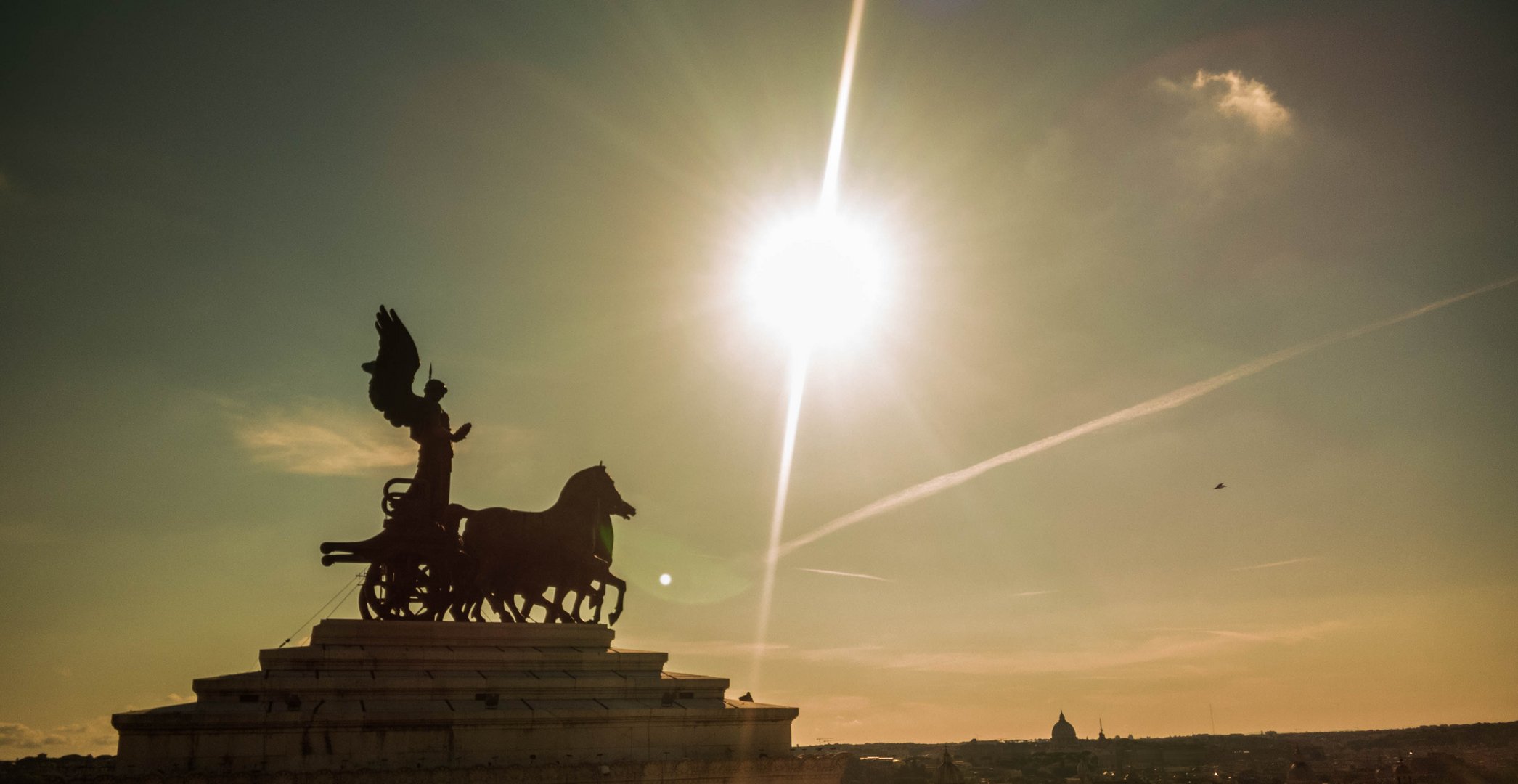 Eine der Figuren auf dem Monumento Nazionale a Vittorio Emanuele II