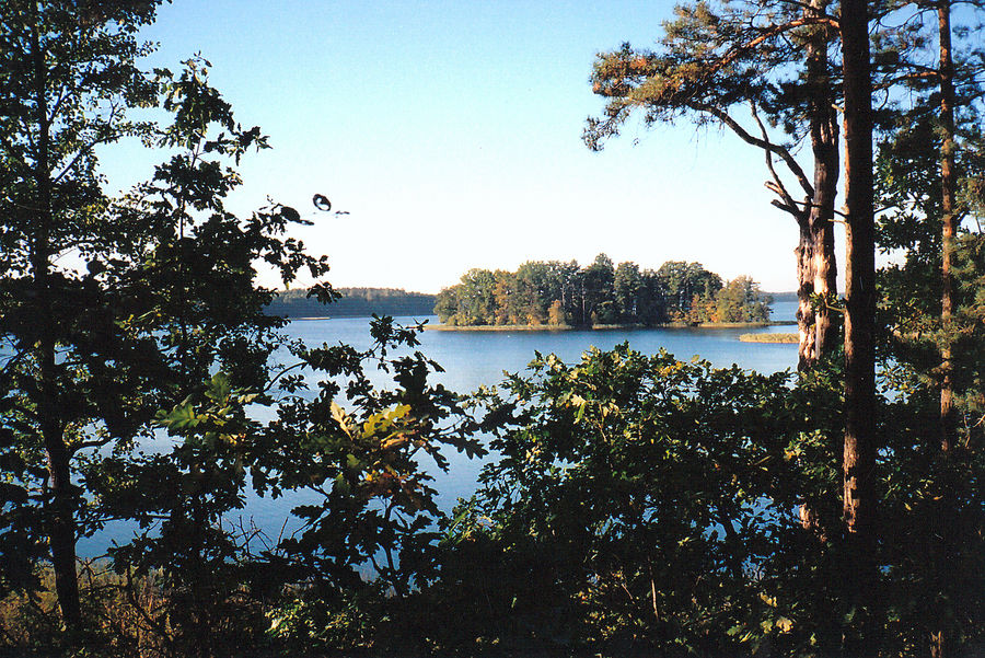 Eine der vielen Inseln in Masuren