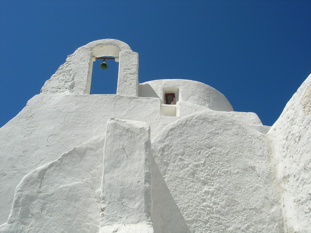 eine der vielen wunderschönen Kirchen auf Mykonos