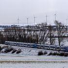 Eine dünne Schneedecke