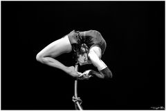 Eine Equilibristin....