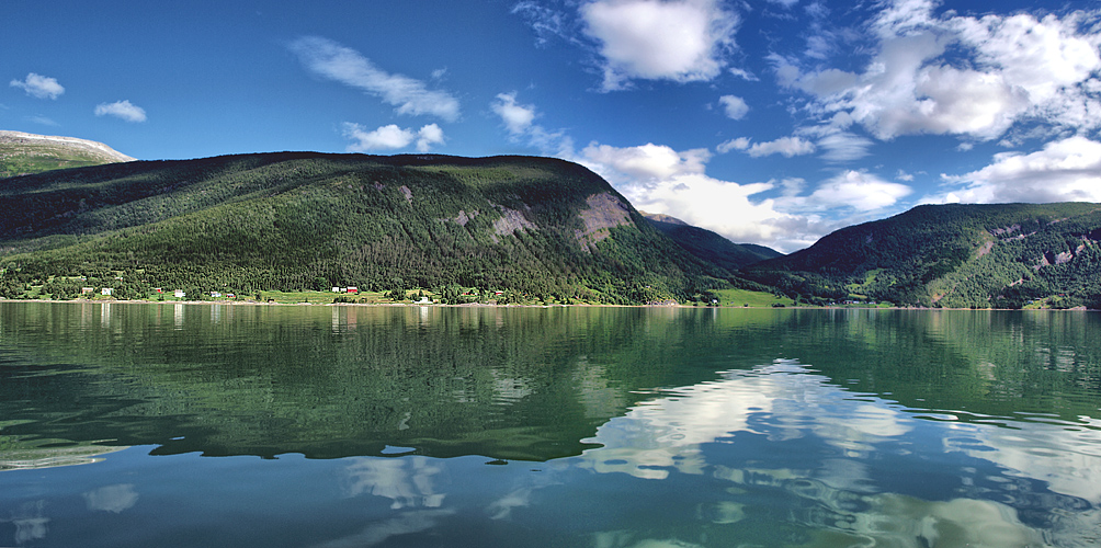 Eine Fahrt durch den Beiarnfjord (4)