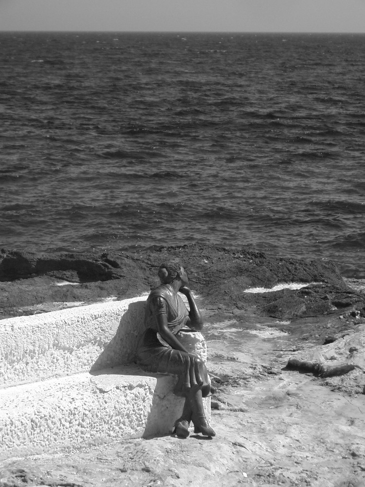 Eine Frau am Meer - woman by the sea (Torrevieja)