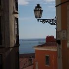 Eine Gasse in Lissabon