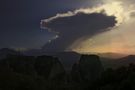 Eine gigantische Wolke warf ihren Schatten über ´s Land ...! von Maria J. 